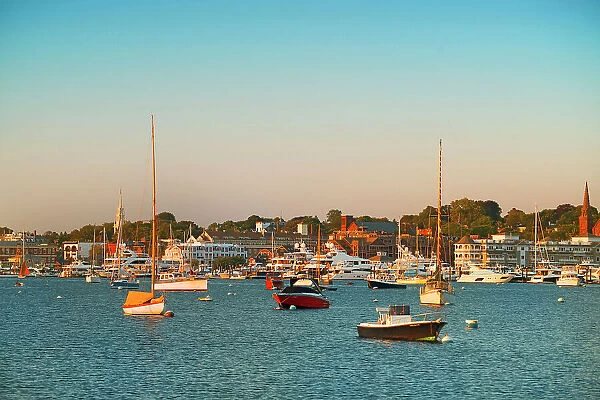 Rhode Island, Newport, town seen from King Park