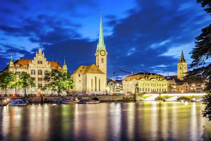 Framed Print : Switzerland, Zurich City, Limmat River Framed Print : Switzerland, Zurich City, Limmat River