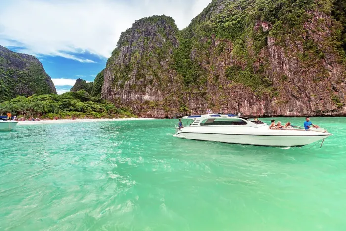 Framed Print : Thailand, Phi Phi islands, tourist boat cruising Framed Print : Thailand, Phi Phi islands, tourist boat cruising