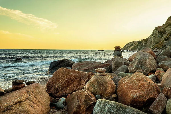 USA, Block Island, Rhode Island, New England, beach scene with rocks