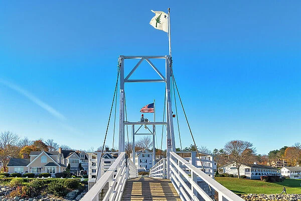 USA, Maine, Ogunquit Perkins Cove Bridge