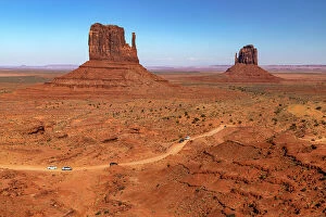 Images Dated 2nd October 2023: Arizona, Monument Valley Tribal Park, Monument Valley