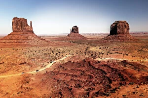 Images Dated 2nd October 2023: Arizona, Monument Valley, West, Mitten ad Merrick Buttes