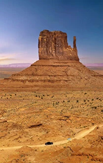 Images Dated 2nd October 2023: Arizona, Monument Valley, West Mitten Butte