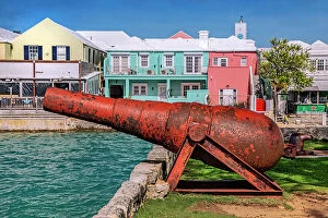 Images Dated 6th March 2020: Bermuda, St George's Town, St. George's Harbour, Ordnance Island, Historic Canon