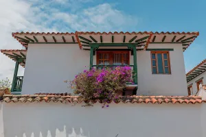 Colombia, Boyaca, Villa de Leyva sidewalk in main square