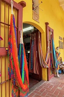 Images Dated 4th December 2023: Colombia, Cartagena, Playa de las Bovedas, souvenirs