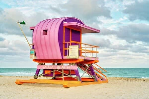 Images Dated 21st February 2019: Florida, Miami Beach, South Beach, Lifeguard station