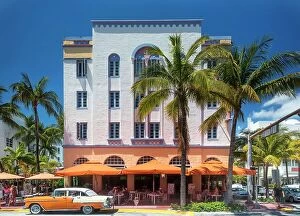 Images Dated 4th December 2023: Florida, Miami, South Beach, scene at Art Deco District