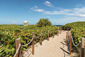 Images Dated 31st May 2023: Florida, South Florida, Delray Beach, lifeguard station with pathway leading towards the ocean