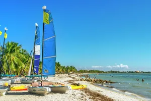 Florida, South Florida, Key Biscayne, beach along the Rickenbacker Causeway