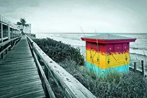 Images Dated 31st May 2023: Florida, South Florida, Lantana, colorful hut on Beach
