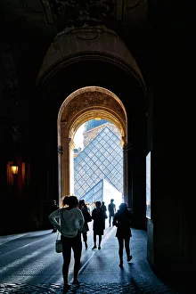 Holidaymaker Prints: French, Paris, Louvre Museum