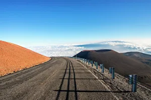 Mountain View Prints: Hawaii, Big Island, Mauna Kea Science Reserve, Empty road above the clouds