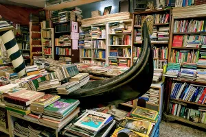 Italia Prints: Italy, Venice, Bookshop, Libreria Acqua Alta