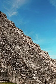 Images Dated 4th December 2023: Mexico, Yucatan, Chichen Itza, El Castillo