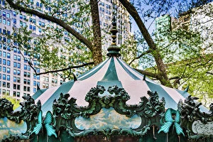 Images Dated 11th May 2020: New York City, Manhattan, Bryant Park, carousel detail