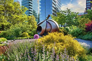 Images Dated 28th May 2021: New York City, Manhattan, Pier 45, Hudson River Park's Apple Garden, located at Charles St