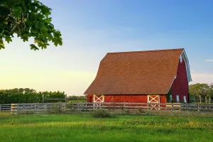New York, Long Island, North Fork, Red barn house