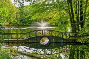 Waterfountain Prints: New York, Long Island, Roslyn Harbor