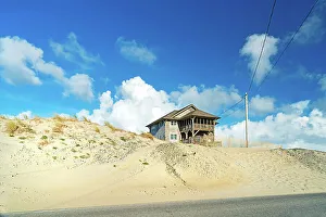 North Carolina, Outer Banks, Mirlo Beach, typical home along highway 12