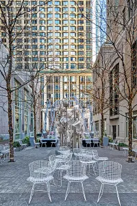 NYC, Manhattan, Four Seasons downtown, public plaza