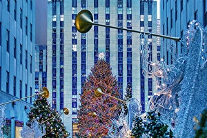 Images Dated 2nd December 2023: NYC, Rockefeller Center, Christmas Tree And Angels