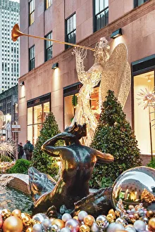 NYC, Rockefeller Center, Christmas Tree And Angels