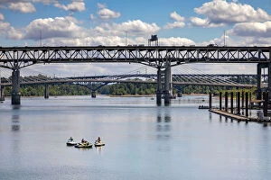 Images Dated 13th August 2023: Oregon, Portland, Hawthorne Bridge