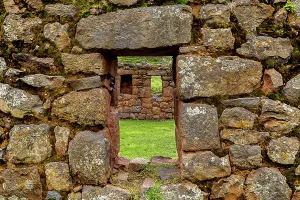 Peru, Sacred Valley, Tipon Ruins, aqueduct site
