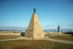 Memorial Prints: Rhode Island, Newport, King Park, Rochambeau Statue and Memorial to French fleet