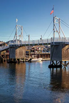 USA, Maine, Ogunquit, Perkins Cove Footbridge