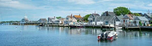 : USA, Nantucket, Massachusetts, New England, panoramic view of houses on the shore