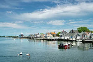 USA, Nantucket, Massachusetts, New England, shore houses, wooden dock, boats moored