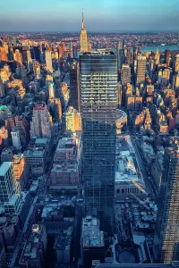 USA, New York City, Edge, aerial views of Manhattan at sunset